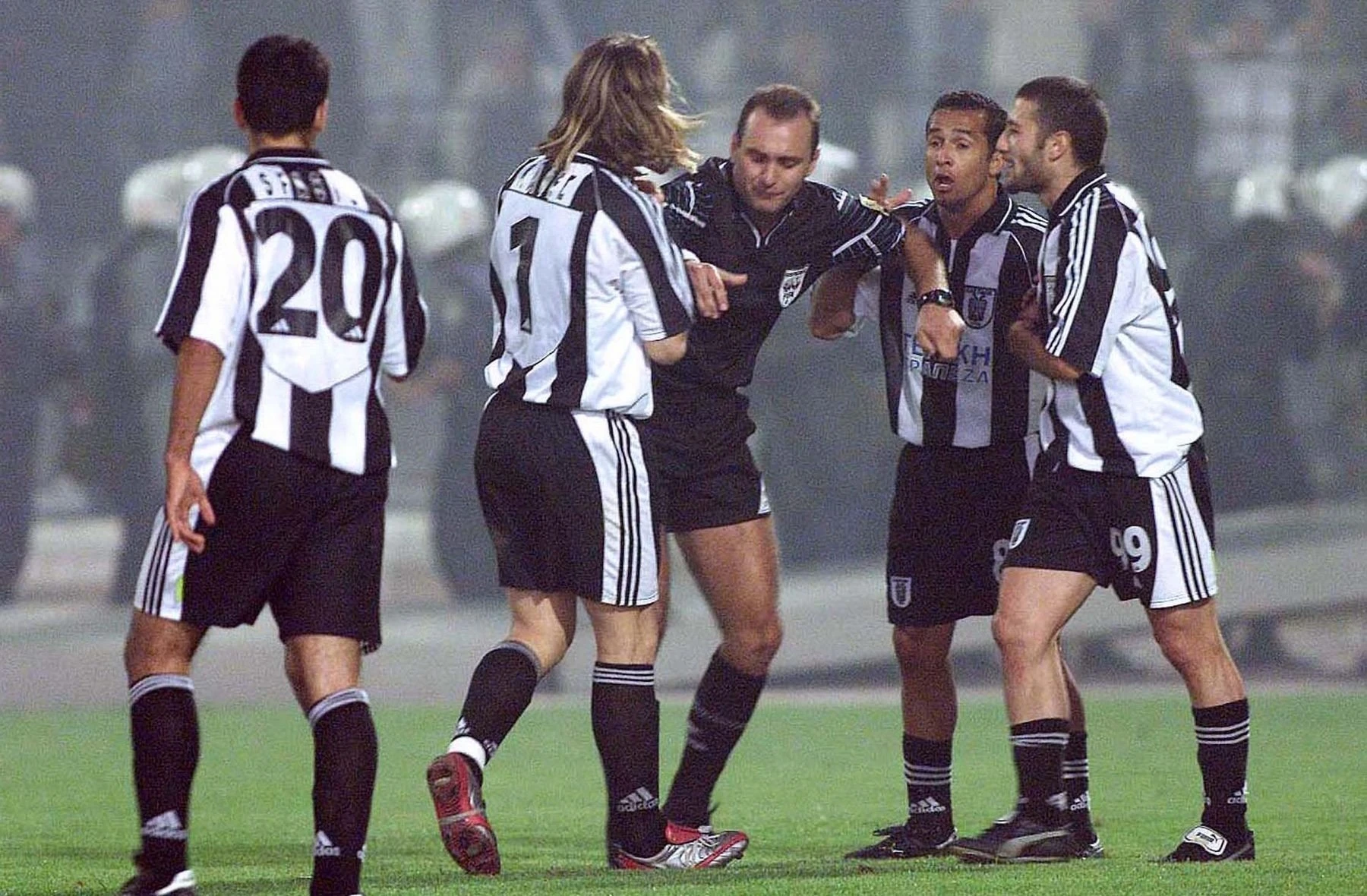 2001-02-briakos.jpg