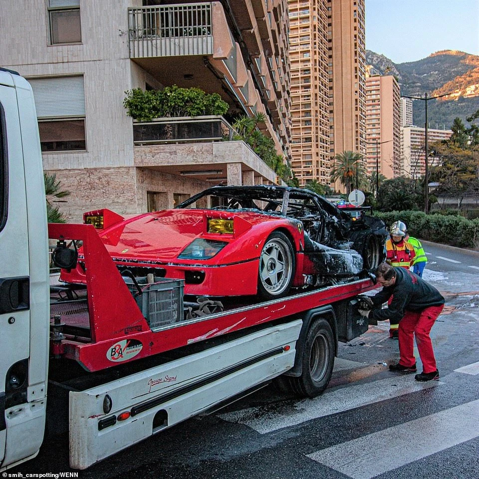 ferrari2002203.jpg