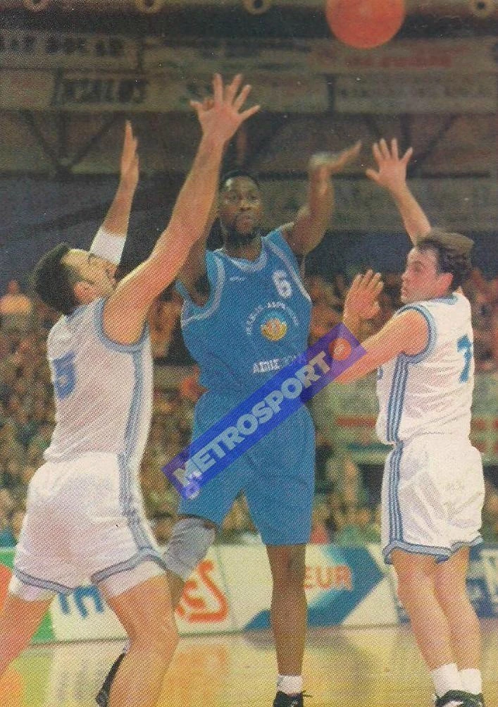 taugres-iraklis-berry.jpg