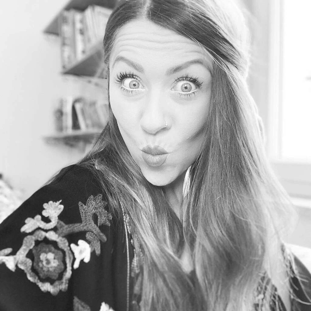 katerina-leni-selfie3.jpg
