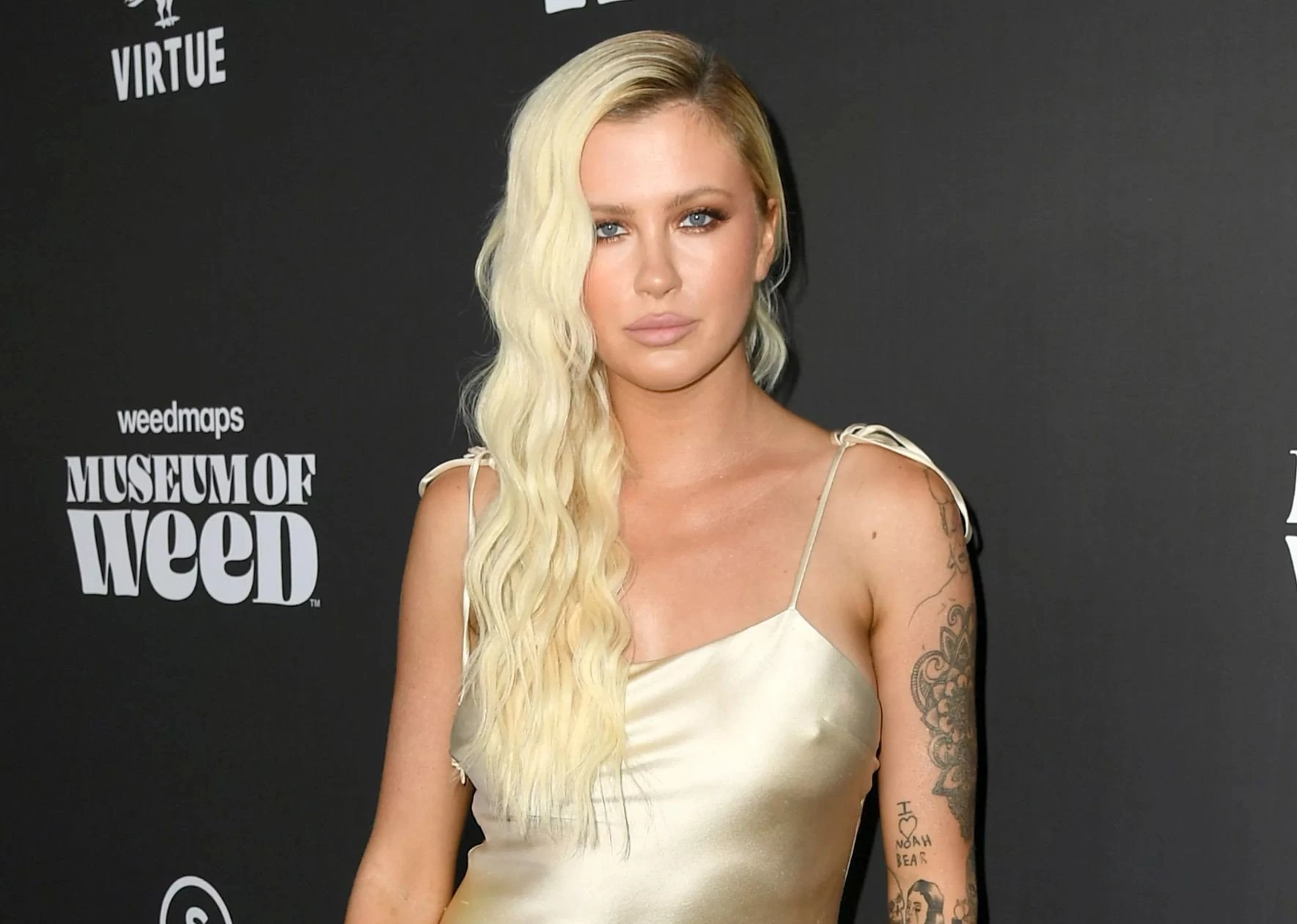 ireland-baldwin-4.jpg