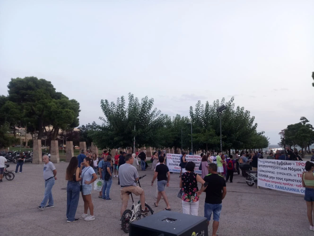 thessaloniki-antiemvoliastes-2.jpg