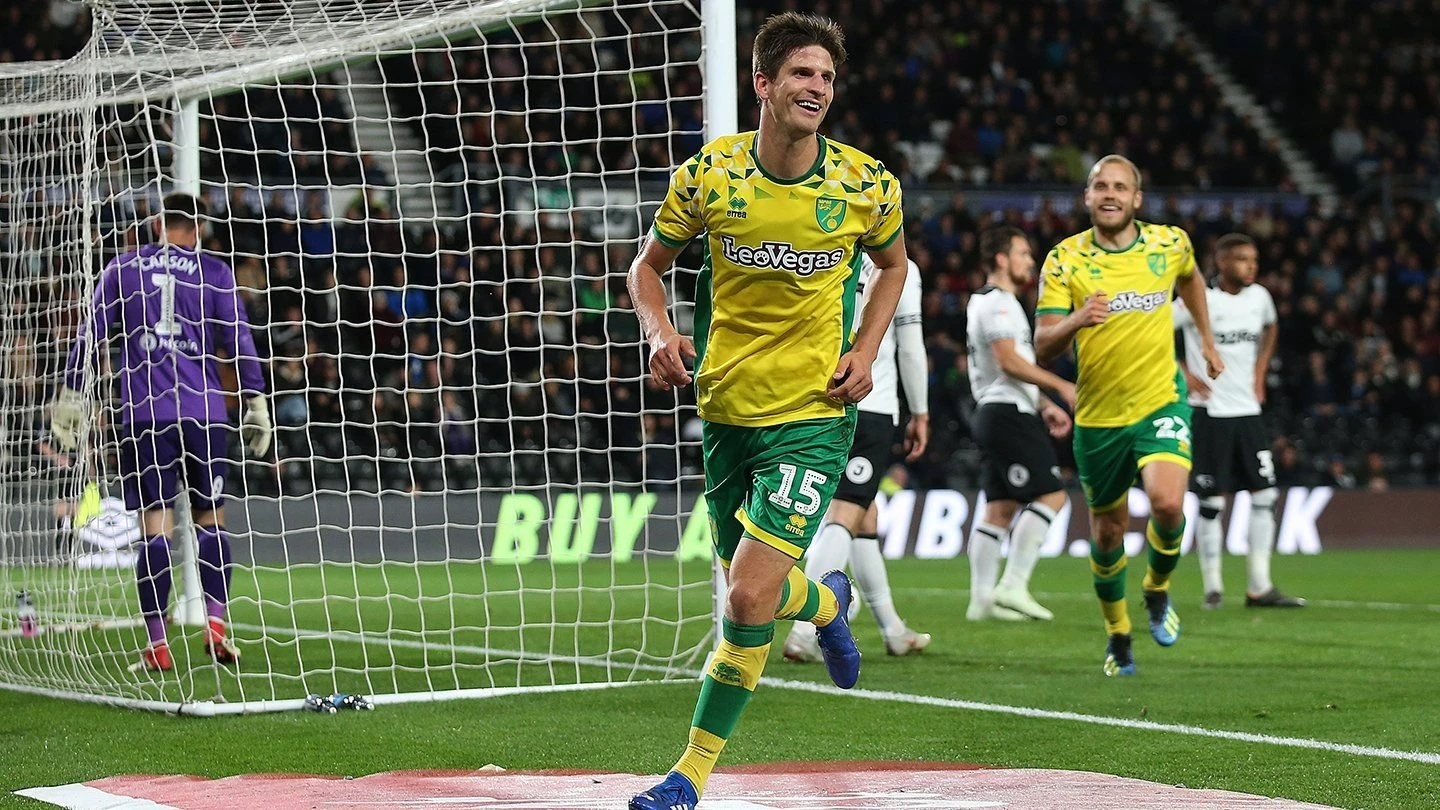 timm-klose-derby-a.jpg