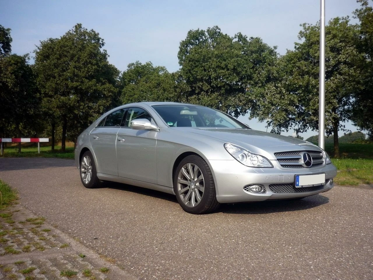 210922104734-mercedes-benz-cls-320-cdi-03.jpg