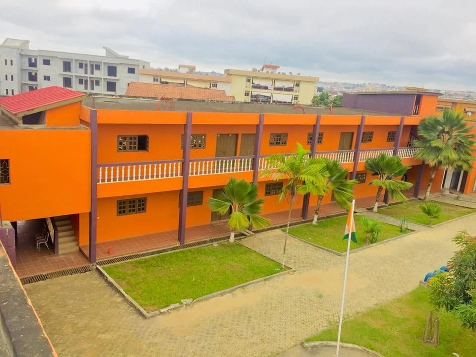 school2.jpg
