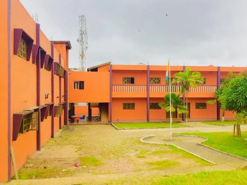 school3.jpg