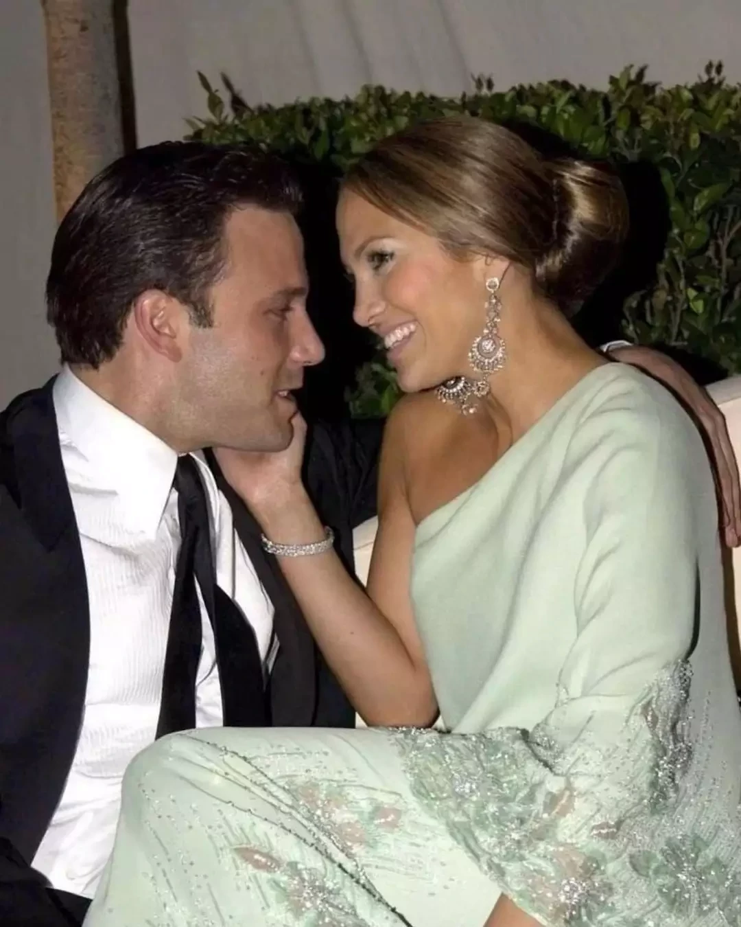 lopez-affleck-1.webp