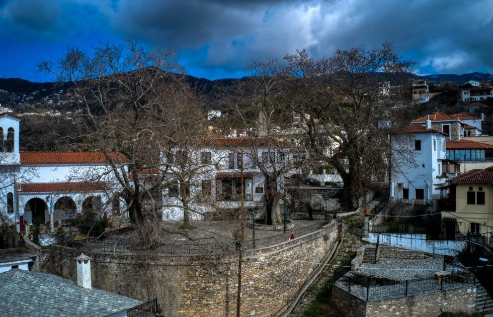 stagiates-pilio.jpg