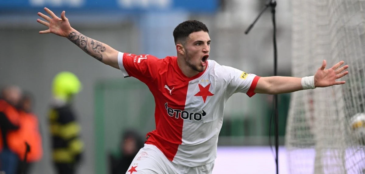 zafeiris-slavia1.jpg