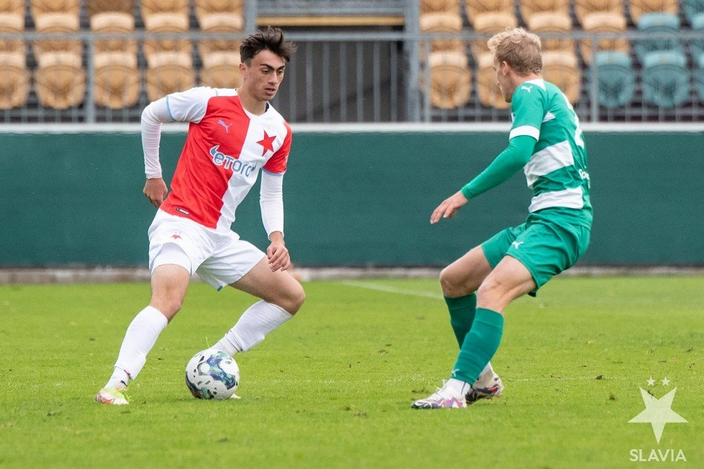 voriazidis-slavia-10.jpg