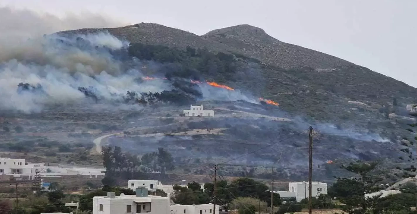 paros-1.png