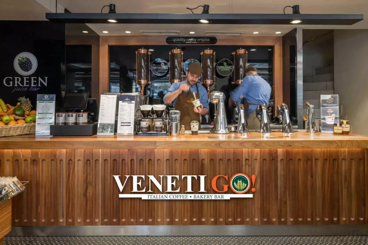 venetis.jpg