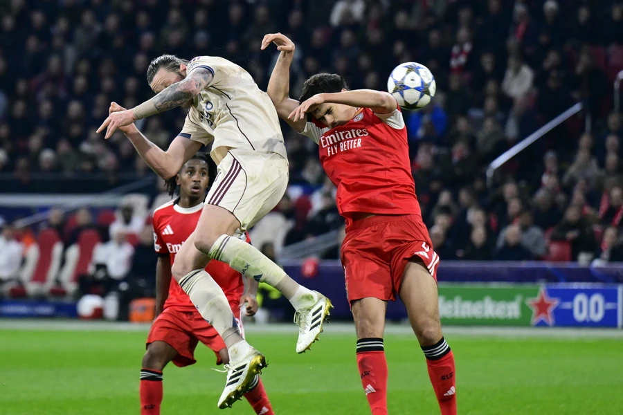 ajax-benfica1.jpg