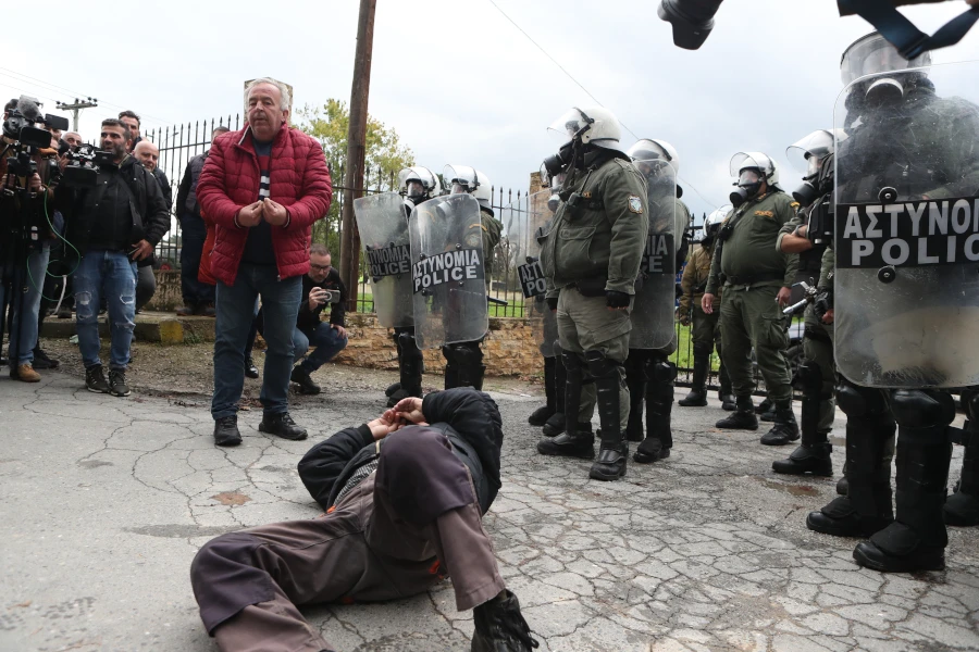 epeisodia-agrotes-thessaloniki.jpg