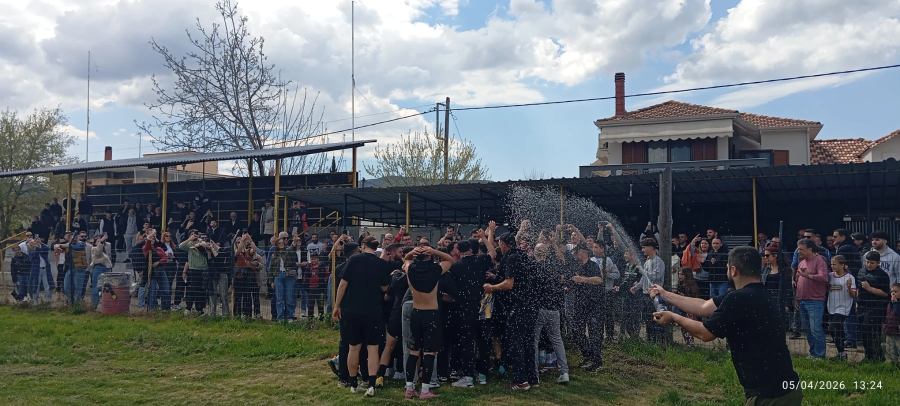 7-aP82Q.jpg