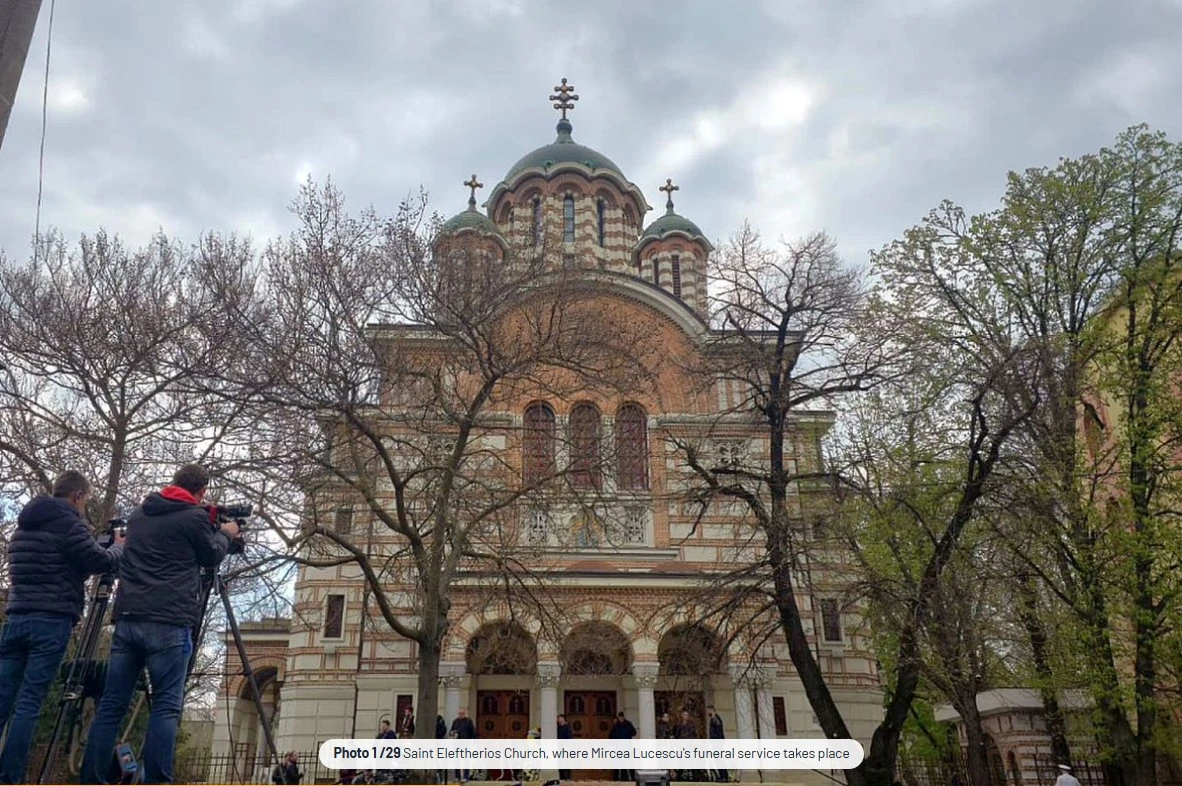 kideia-mircea-luceskou-2.jpg