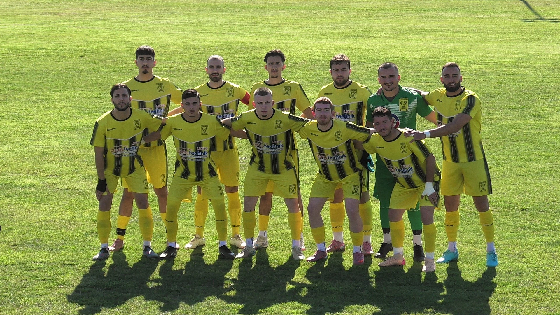 78-N3ZO1.jpg