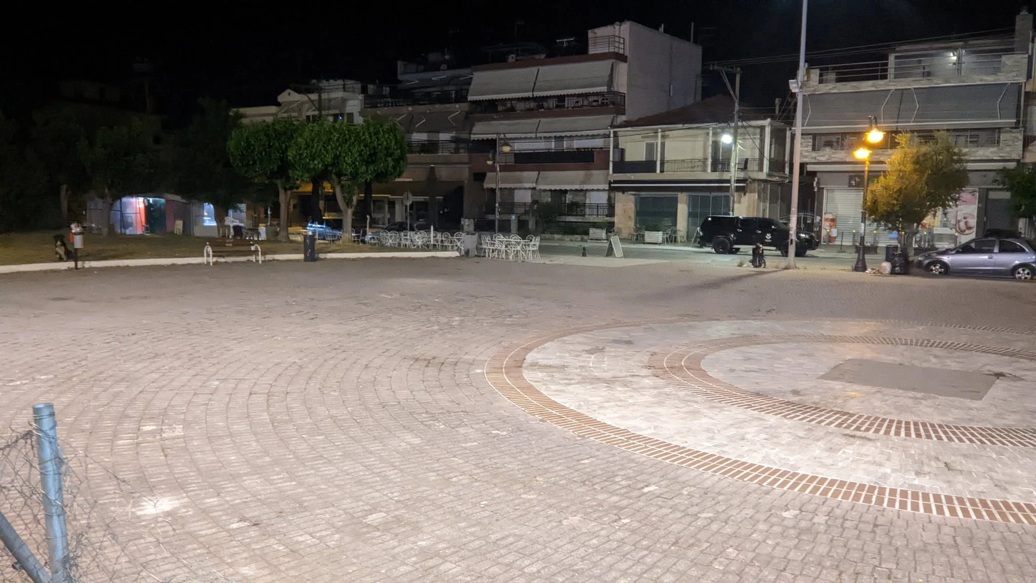 Καθαρίστηκε ο χώρος από τους ανθρώπους της Ομόνοιας μετά τον χορό της ομάδας