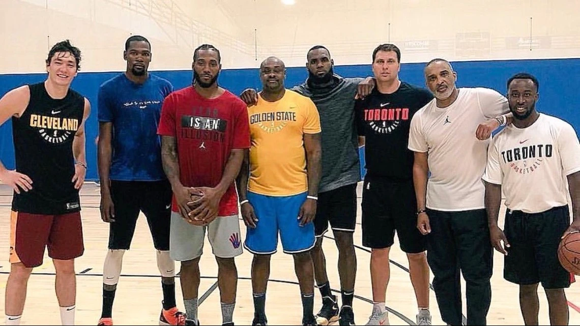 cedi-osman-lebron-james.jpg