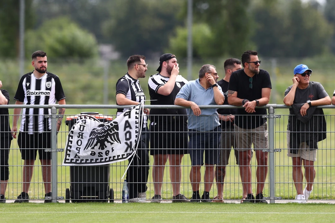 paok-fans-3.jpg