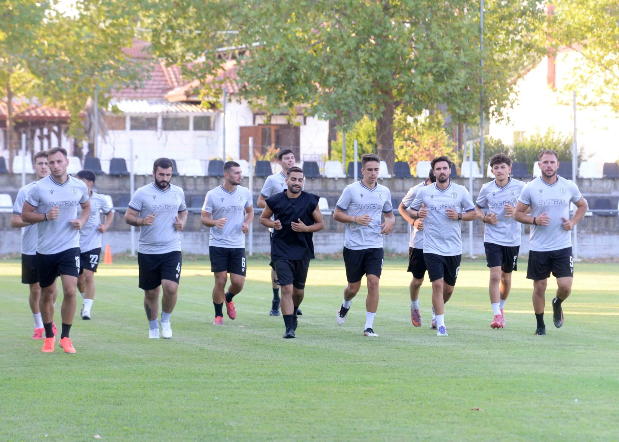 2-uf9nV.jpg