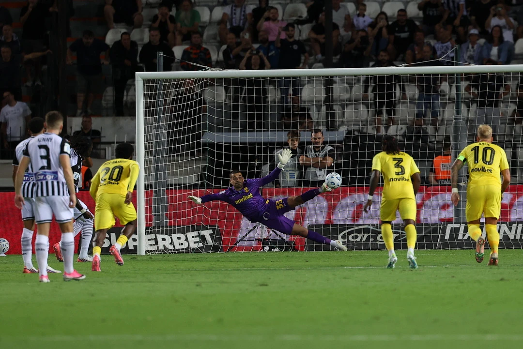paok-aris-penalty.jpg?v=0
