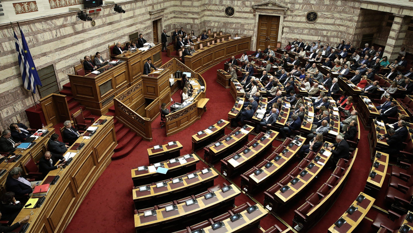 Ψηφίζεται τροπολογία που μειώνει τη φορολογία στις μεταγραφές, ανάσα για τις ομάδες!