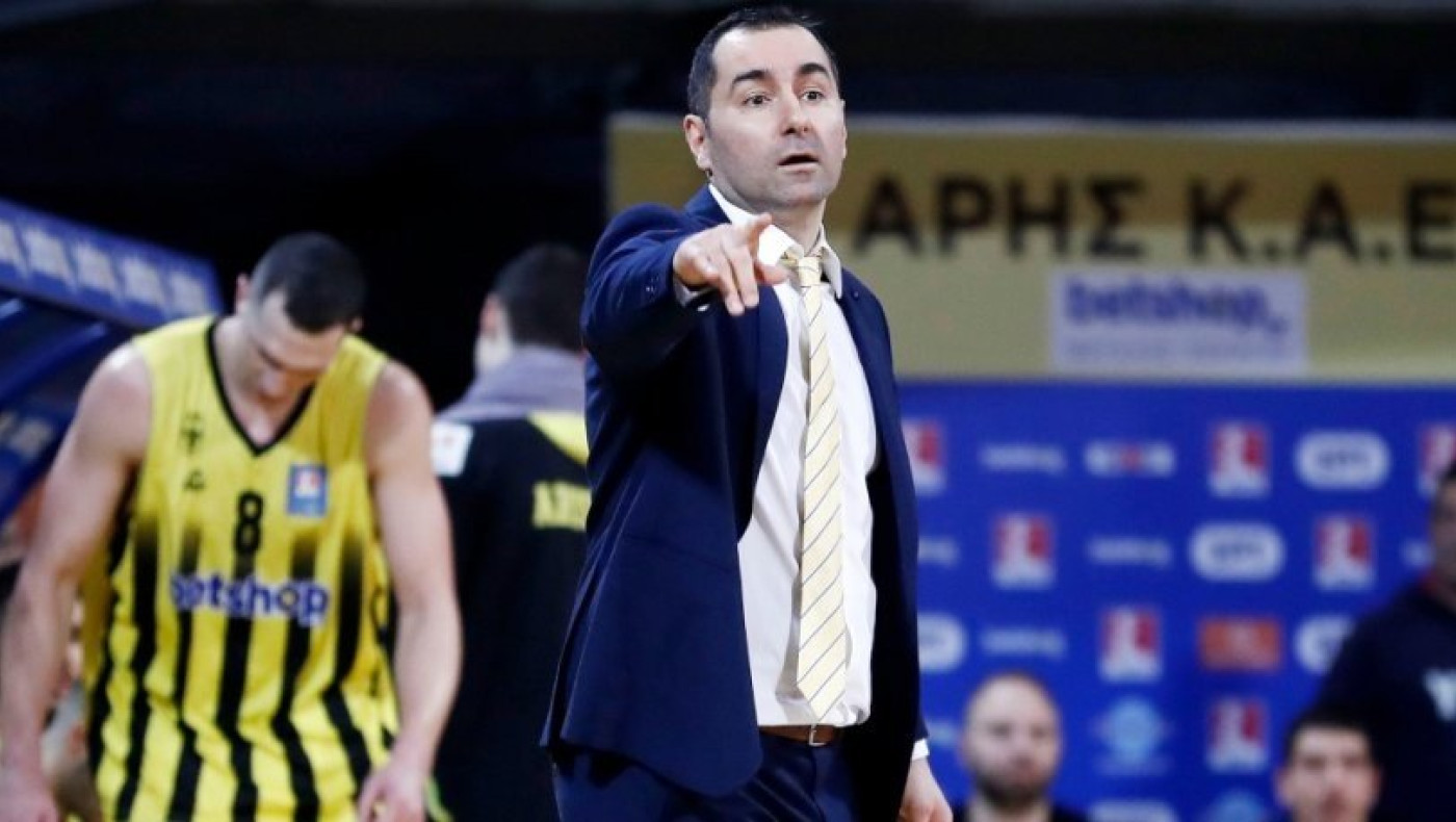 Σε αναμμένα κάρβουνα ο Καμπερίδης, περιμένει το Eurocup
