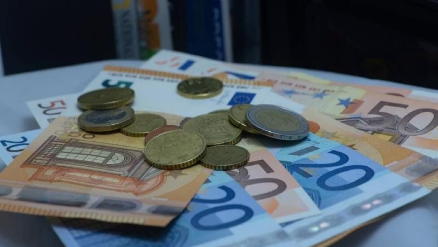 Έκτακτη ενίσχυση 700 ευρώ σε σπουδαστές των ΙΕΚ