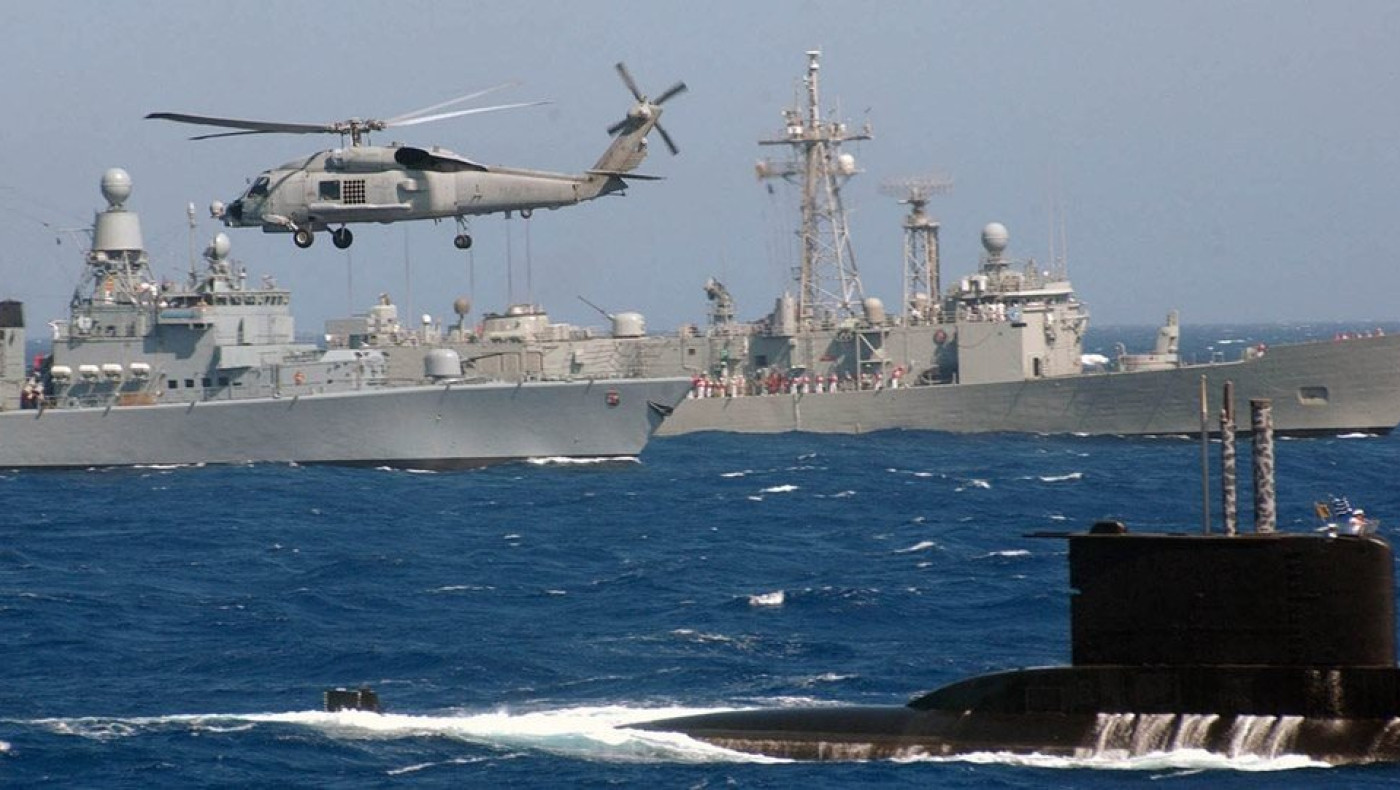 Καστελόριζο-Θερμό επεισόδιο: Τείχος από το Πολεμικό Ναυτικό στο Αιγαίο