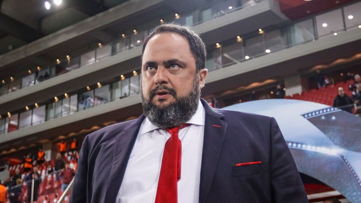 Ξέσπασμα οπαδών της Νότιγχαμ κατά Μαρινάκη: «Πούλησε την ομάδα, δεν είμαστε Ολυμπιακός»