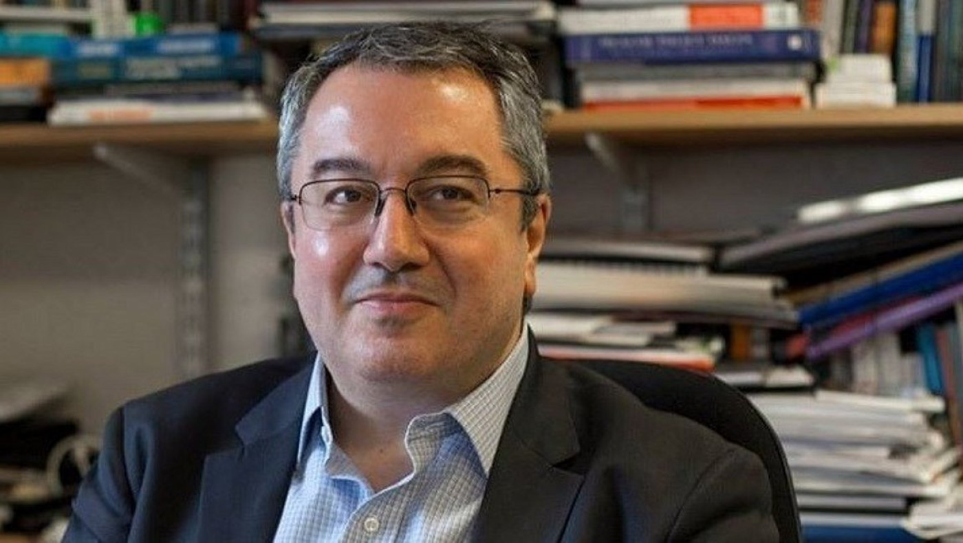 Μόσιαλος: «Εφαρμόστε το ηλεκτρονικό πιστοποιητικό εμβολιασμού»