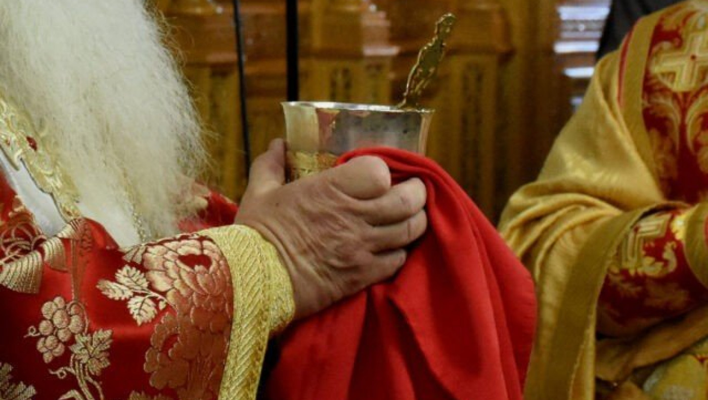 Τι θα γίνει με τη Θεία Κοινωνία τα Χριστούγεννα, η απάντηση Πέτσα