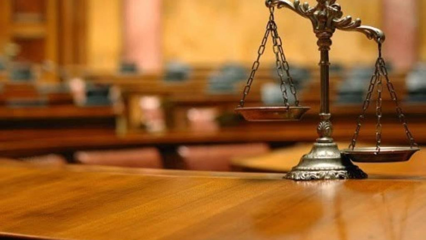 Καταδικάστηκε ο γνωστός τράπερ για την επίθεση με μαχαίρι σε καφετέρια στον Κολωνό