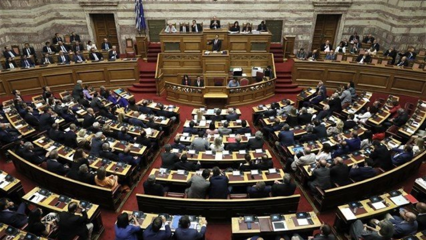 Η κυριαρχία της ΝΔ, η πολυδιασπασμένη αντιπολίτευση, οι προγραμματικές δηλώσεις και η πραγματική ζωή