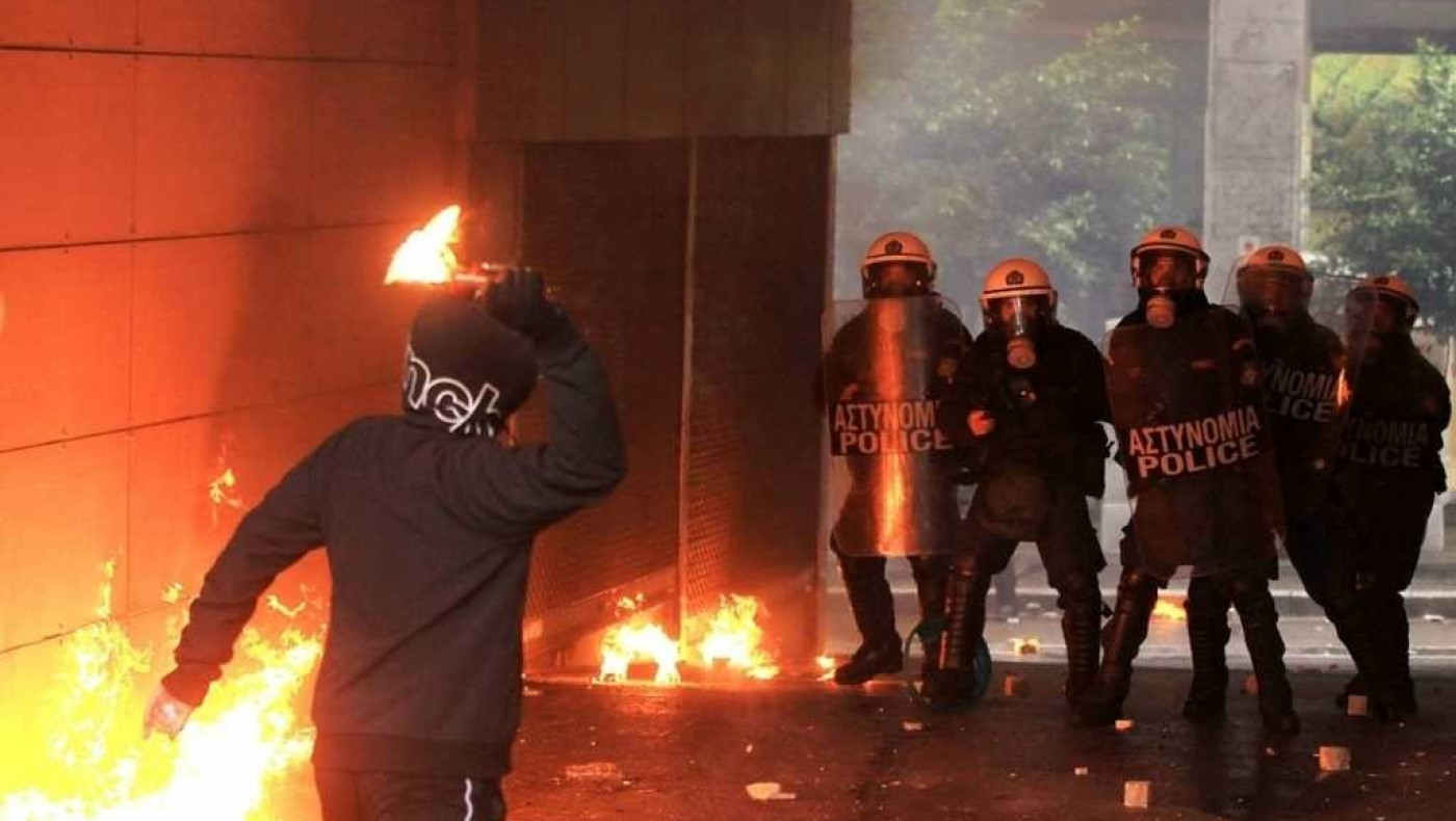 Θεσσαλονίκη: Επίθεση με μολότοφ τα ξημερώματα στο Τ.Α Λευκού Πύργου