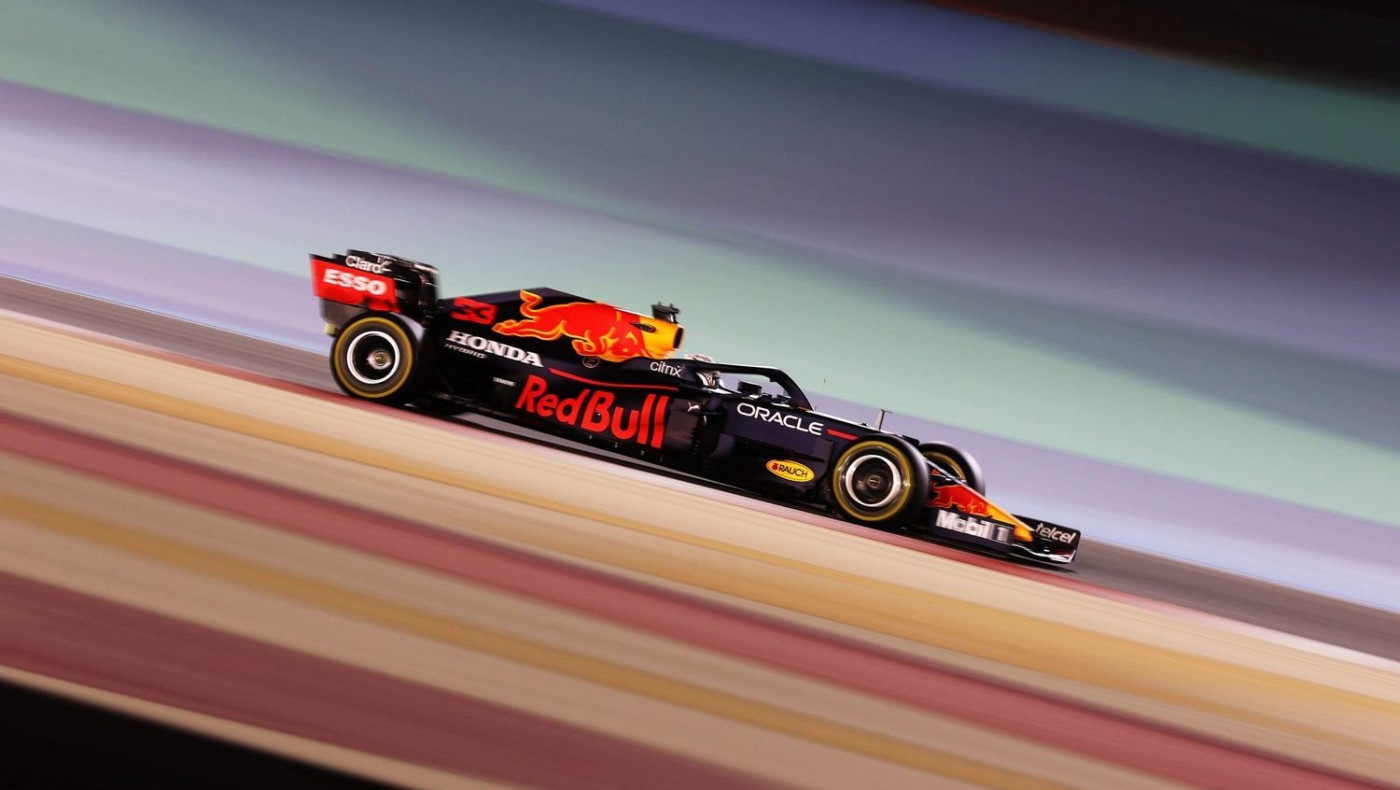 Formula 1: Κυρίαρχος Φερστάπεν, πήρε την πρώτη pole της σεζόν στο Μπαχρέιν