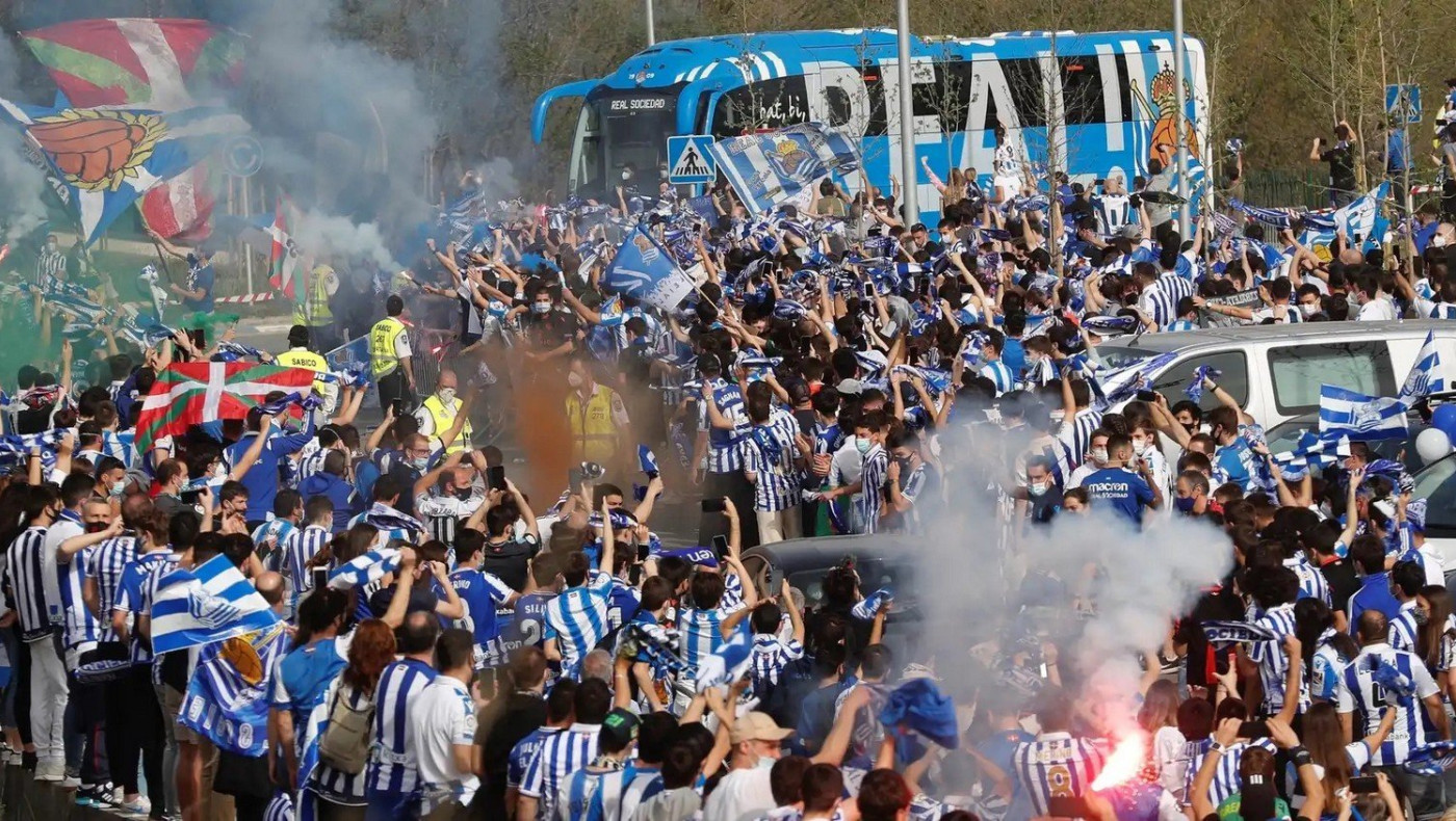 Copa Del Rey: Πανικός στην αναχώρηση των αποστολών Μπιλμπάο, Σοσιεδάδ
