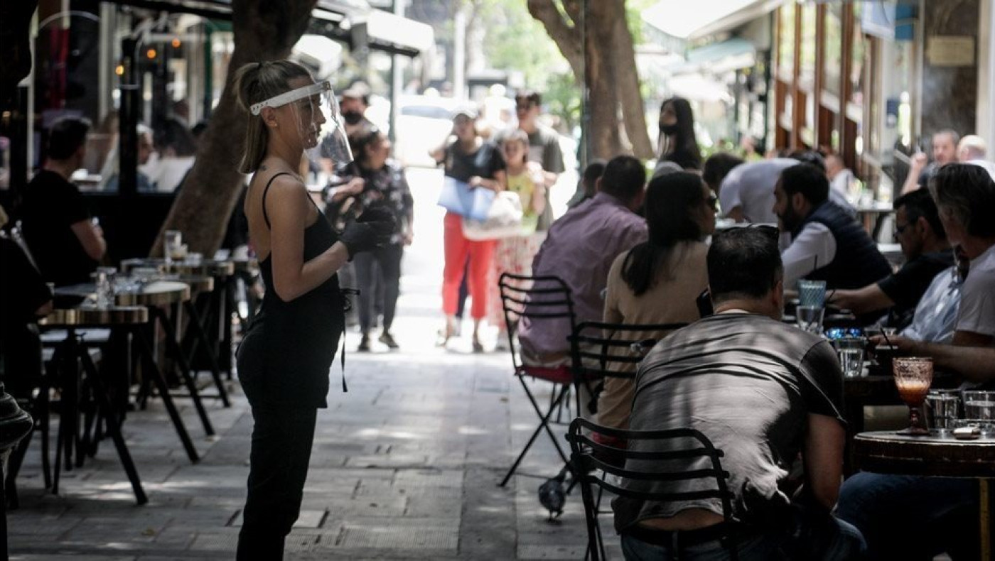 Σύγχυση για τα πρόστιμα μετά τις 23:00 -Αλλα λέει ο Αδωνις, άλλα ο Γ.Γ Εμπορίου