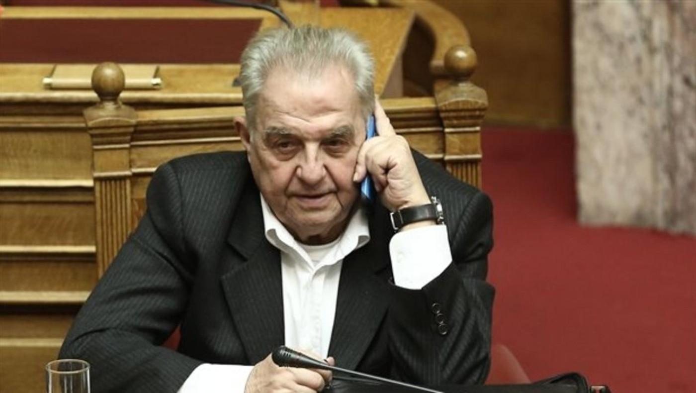 Δεν κλάπηκε το αυτοκίνητο του Φλαμπουράρη, το πήρε ο γερανός