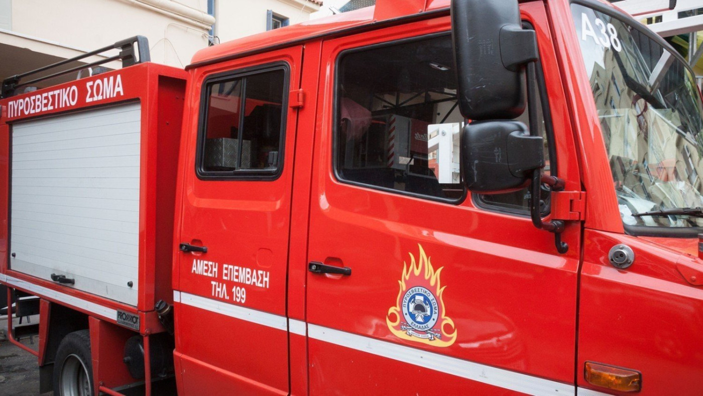 Χαλκιδική-Σοβαρό τροχαίο στη Γερακινή: H Πυροσβεστική απεγκλώβισε έναν τραυματία
