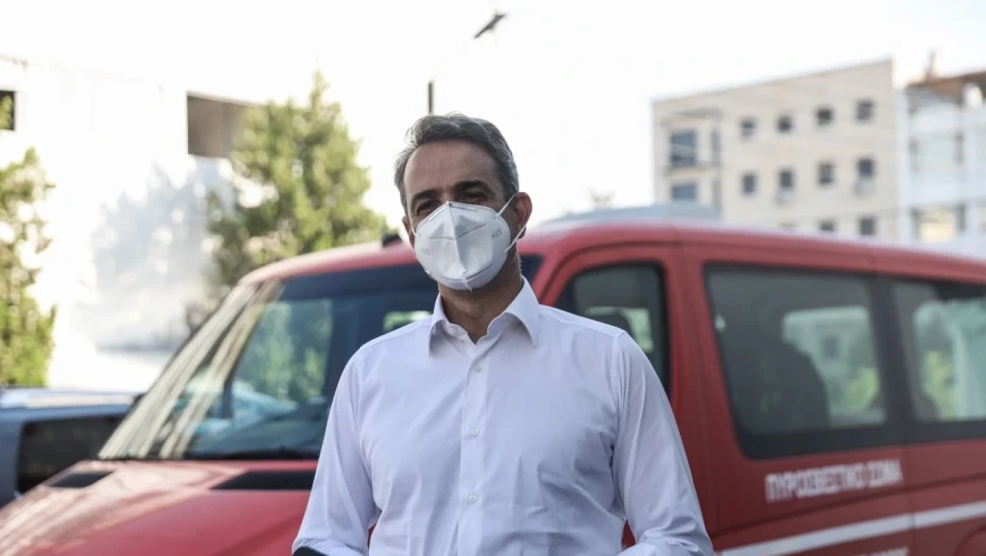 Λάρισα: Φοβεροί διάλογοι Μητσοτάκη -Άκουγε τοπική ραδιοφωνική εκπομπή και βγήκε on air!