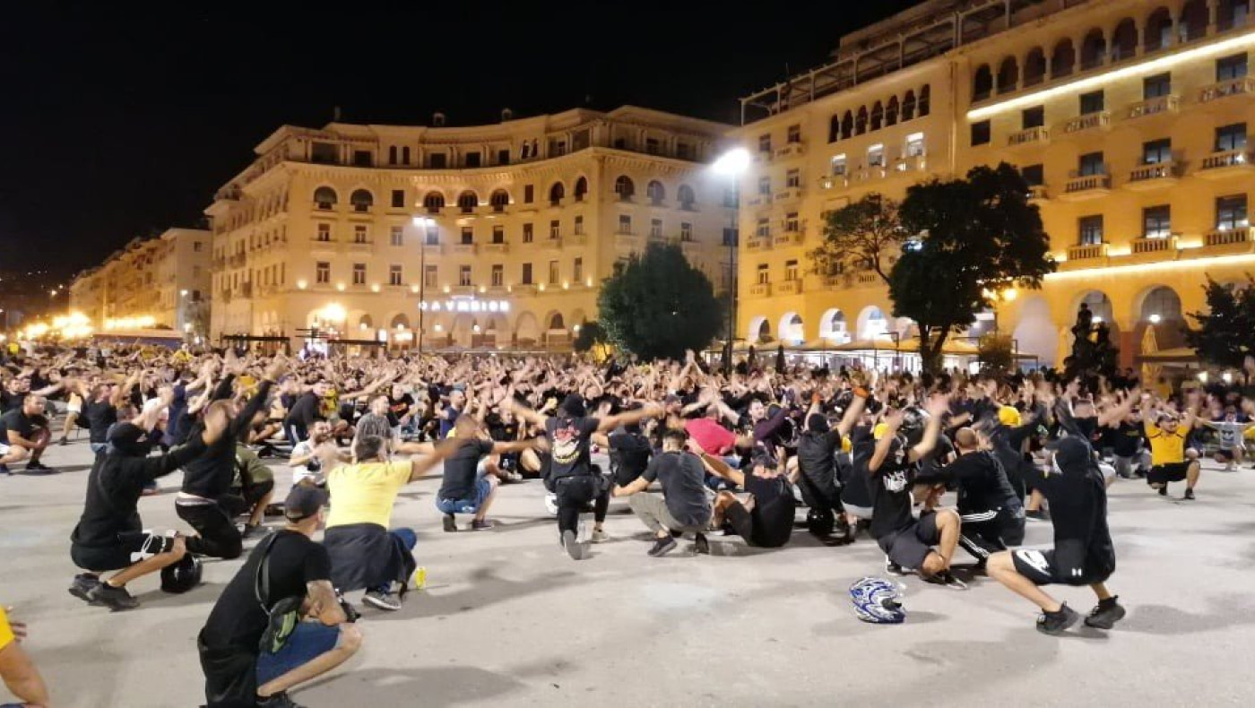 To βίντεο του Super 3 από τη δυναμική πορεία των οπαδών του Αρη