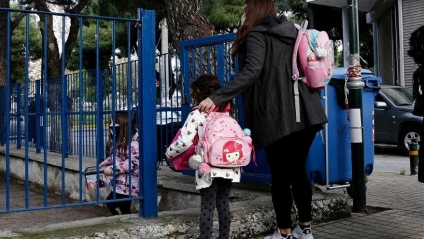 Κορωνοϊός – Λινού για άνοιγμα σχολείων: Ένα τμήμα μπορεί να κολλήσει 150 άτομα