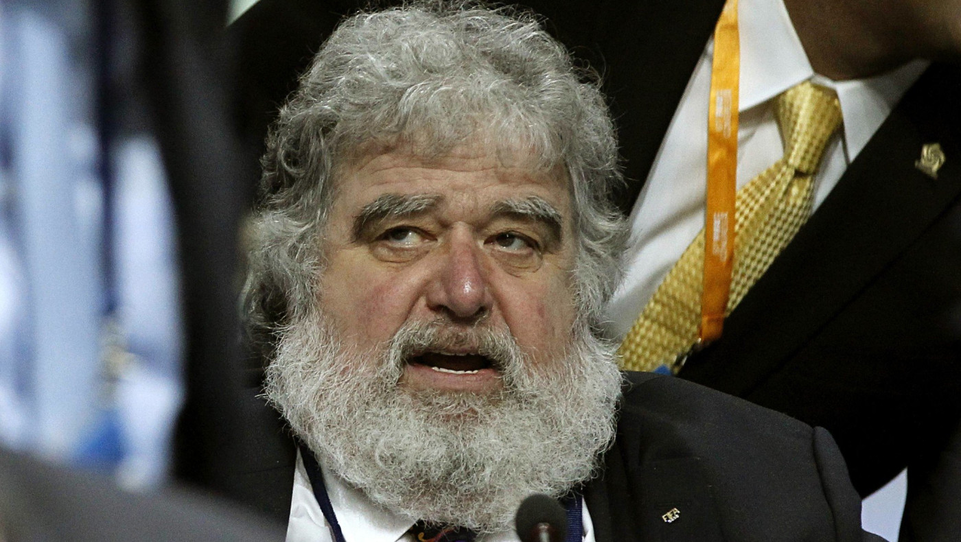 «Δίνει» διεφθαρμένους και απαλλάσσεται ο Μπλέιζερ