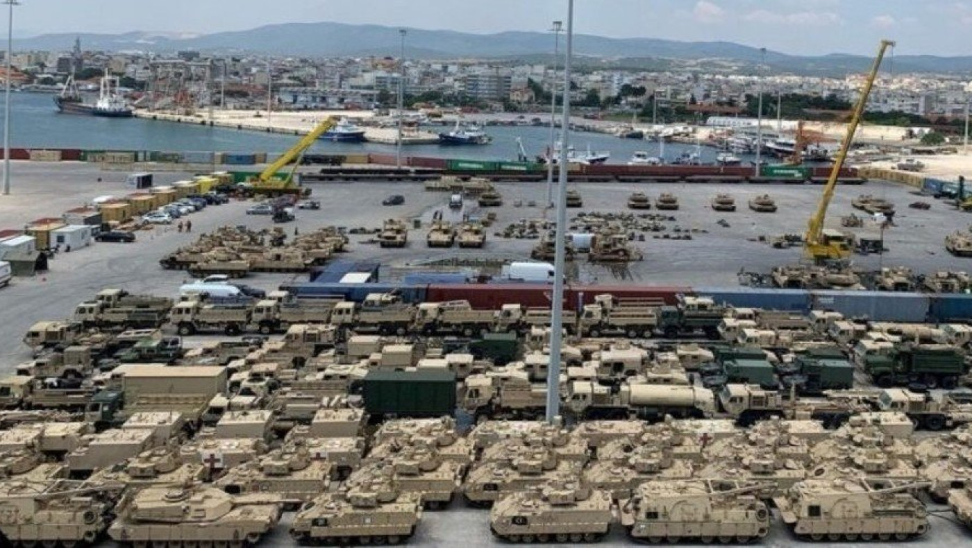 Αλεξανδρούπολη: 120 ελικόπτερα και 1.000 στρατιωτικά οχήματα των ΗΠΑ στο λιμάνι