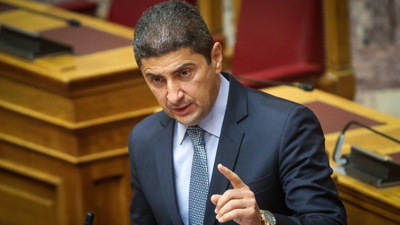 Ο υπάλληλος του αεροδρομίου ανακάλεσε τη μήνυση στον Αυγενάκη: «Ήταν ένταση της στιγμής στο πλαίσιο παρεξήγησης»