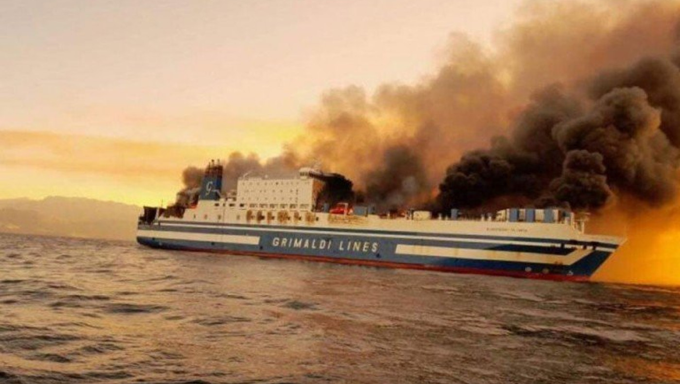 Φωτιά σε πλοίο στην Κέρκυρα: Κορυφώνεται η αγωνία για τους αγνοούμενους