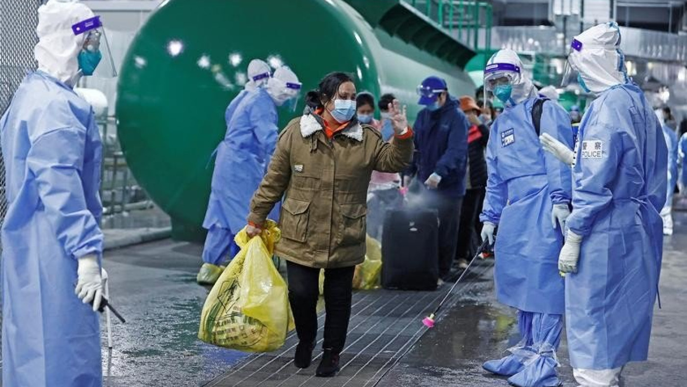 «Αυτή είναι η αλήθεια για την Σανγκάη, υπάρχει κι ένας... τρελός που δεν πιστεύει στον ιό»
