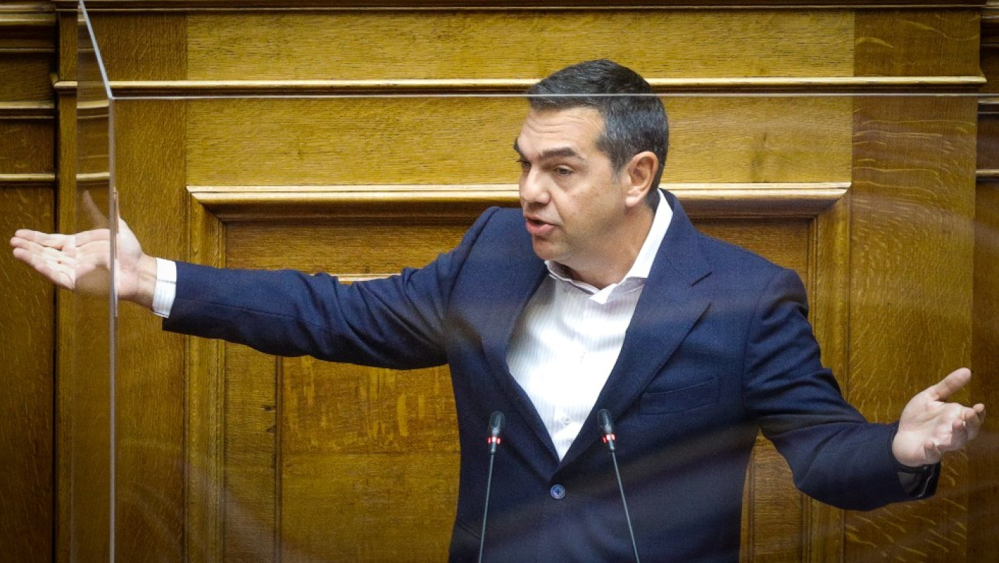 Επίκαιρη ερώτηση Τσίπρα σε Μητσοτάκη: «Παρακολουθούσε η ΕΥΠ τους 33 της λίστας;»